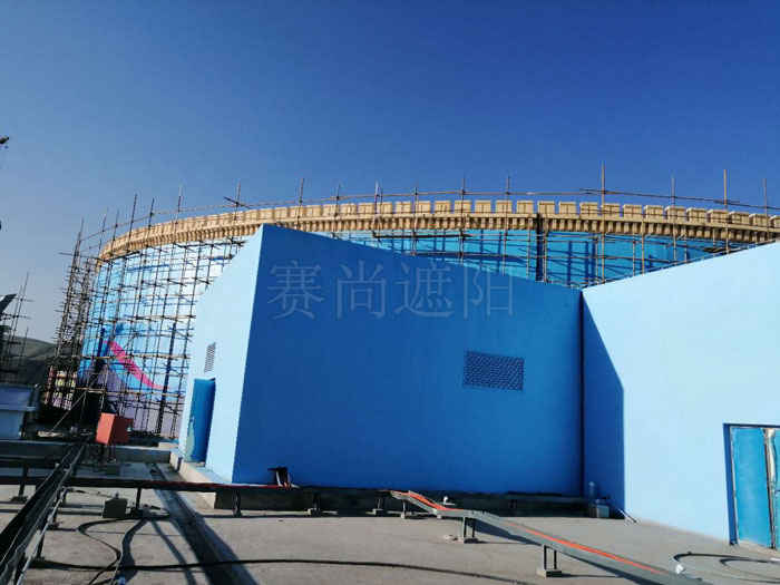 西寧新華聯國際旅游城采光頂遮陽系統項目進場施工